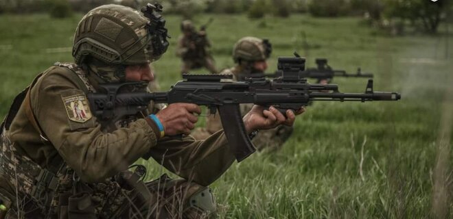 Генштаб: Росіяни намагались повернути втрачене під Бахмутом та Старомайорським – мапа боїв - Фото