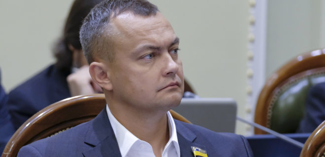 Нардеп Слуги народу на Мальдівах. Ініційовано перевірки і призупинення членства – Арахамія - Фото