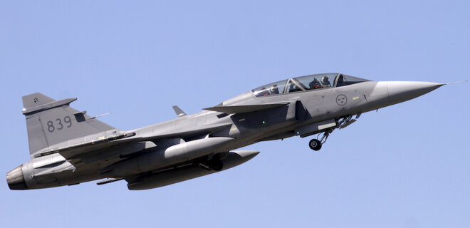 Чехія домовляється про навчання пілотів ЗСУ на винищувачах Gripen – голова міноборони - Фото