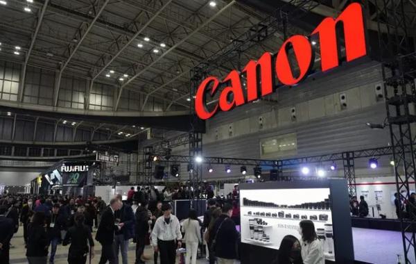 Canon розробив матеріал, який продовжує термін експлуатації сонячних батарей