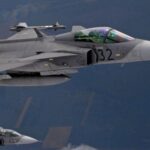 Значна перевага: чому шведський винищувач Gripen для України кращий за F-16