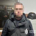 Переправляв ухилянтів до ЄС за 10 тисяч доларів: столичному правоохоронцю повідомили про підозру