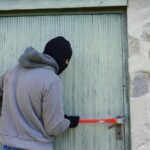 Бенксі, Херст та інші: Україні повернули картини відомих художників, вкрадені під час евакуації на початку війни