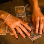 Близнюкам — «Лицар Кубків», Терезам — «Дама Мечів»: прогноз карт Таро на суботу, 14 грудня