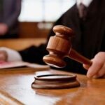 Рідні батько та дядько роками ґвалтували дівчинку з інвалідністю на Сумщині: суд виніс…