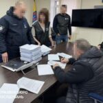 Вирішив «підзаробити»: депутата міськради викрили на оборудці із закупівлею неякісного одягу для ЗСУ