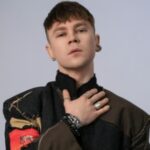 Артем Пивоваров зустрівся з Валерієм Залужним і «запалив» глядачів у Лондоні (відео)