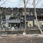 Ворог атакував Україну з повітря: є постраждалі, виникли пожежі