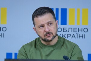 Росіяни ширять фейк, що Зеленський втече з України у травні
