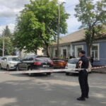 Застрелив дружину і наклав на себе руки: кривава сімейна драма розігралася на одній з вулиць Житомира (фото)