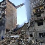 У Києві руйнування та багато загиблих після нічного масованого удару ворога (фото, відео)