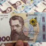 Українці можуть отримати майже по 11 тисяч грн від благодійників: куди звертатись