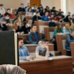 Стипендія у 8000 гривень: коли буде, і хто отримає