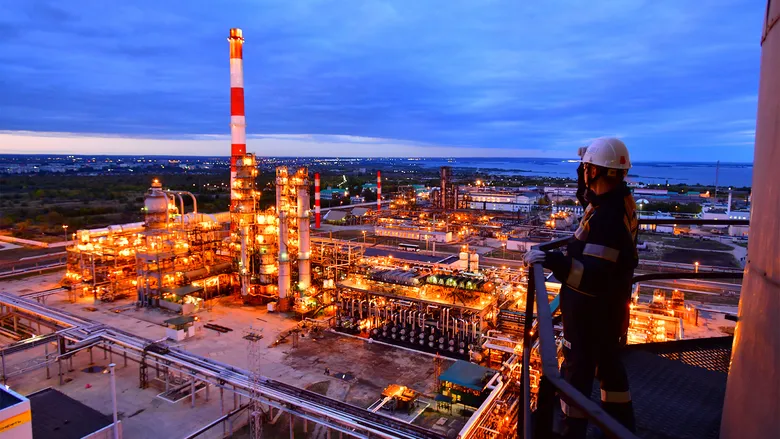 Сили оборони уразили Сизранський нафтопереробний завод &ndash; відео