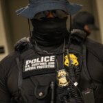 Верховный суд рассматривает первое дело о рейдах иммиграционной и таможенной…
