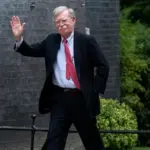 ФБР провело обшук у колишнього радника Трампа та його критика…