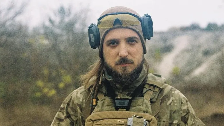 Звання Героя України посмертно отримав військовий і поет Максим &quot;Далі&quot; Кривцов