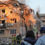 «Ніколи не смій!»: Зірки вшановують загиблих та скасовують концерти