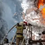 Українські удари по НПЗ росії спричинять дефіцит бензину та макроекономічну…