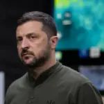 Зеленський: Продовжуємо українські активні операції, інших варіантів ворог не залишає
