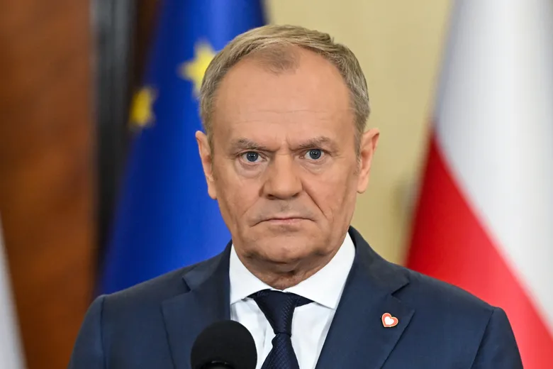 У Польщі знешкодили дрон, що літав над президентським палацом та урядовими будівлями – Туск