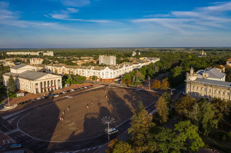 Росіяни вдарили ракетою по Чернігову