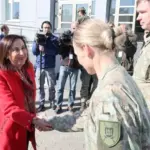 Військовий літак з міністром оборони Іспанії на борту зазнав атаки…