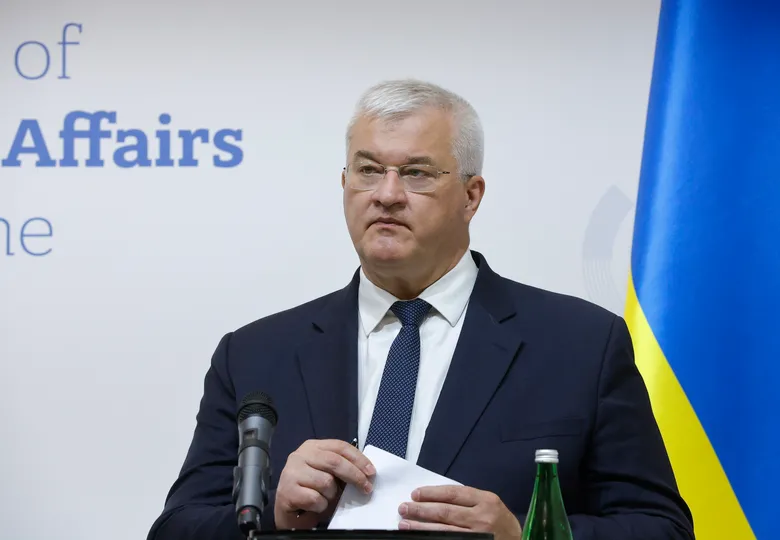 Сибіга відповів на нападки Сійярто щодо Зеленського. Дорікнув у прислужництві Кремлю