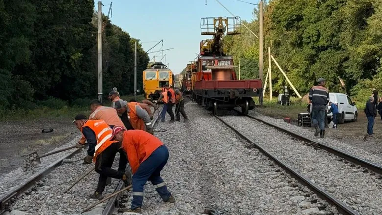 У Київській області відновили залізничне сполучення після детонації боєприпасів у потязі