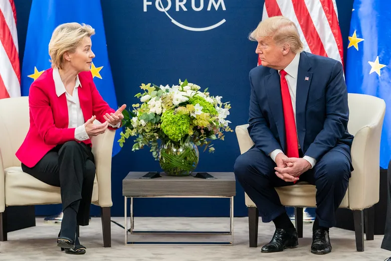 Politico: Фон дер Ляєн напряму телефонувала Трампу і переконувала у загрозі Путіна
