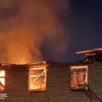 Росія завдала удару дронів по навчальному закладу в Сумах: сталася…