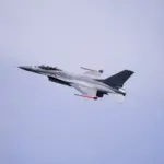 Американські винищувачі перехопили російські літаки в зоні протиповітряної оборони поблизу…