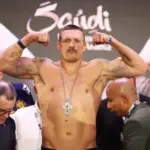 Усик вийшов на заміну в матчі між легендами збірної Португалії…