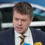 Естонія закликає до закриття кордону після вторгнення російських літаків у…