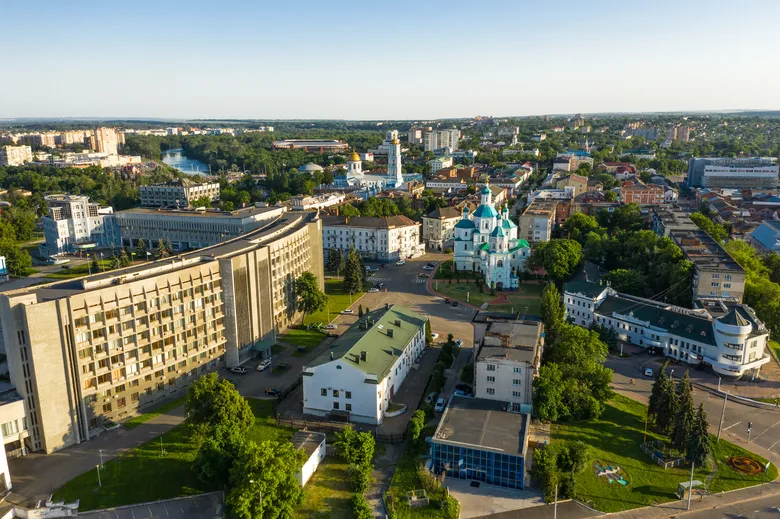 Потреби в евакуації Сум немає, переселенці з області переїздять до міста – в.о. мера