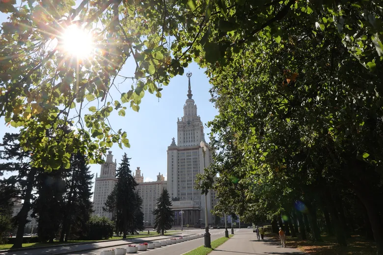 Москву та область впродовж всієї ночі атакували дрони – відео