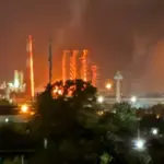 Росію атакували дрони: горів Афіпський нафтопереробний завод – відео