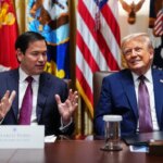 Трамп нанес удар по предполагаемому венесуэльскому наркосудну: что нужно знать