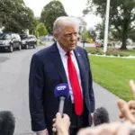 Трамп: Мені доведеться бути із Зеленським та Путіним на переговорах…