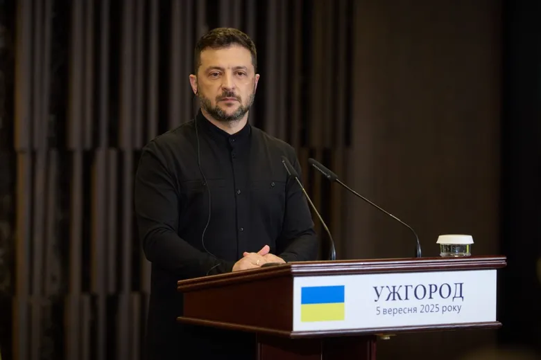 Зеленський: Було б правильно, щоб Словаччина була частиною нової системи безпеки