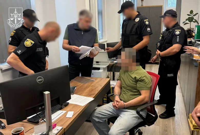 Вбивство Андрія Парубія: затриманому чоловіку вручили підозру