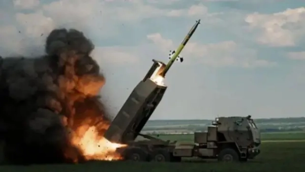 Високомобільні артилерійські ракетні системи HIMARS є одним із видів озброєння, що постачається США Україні