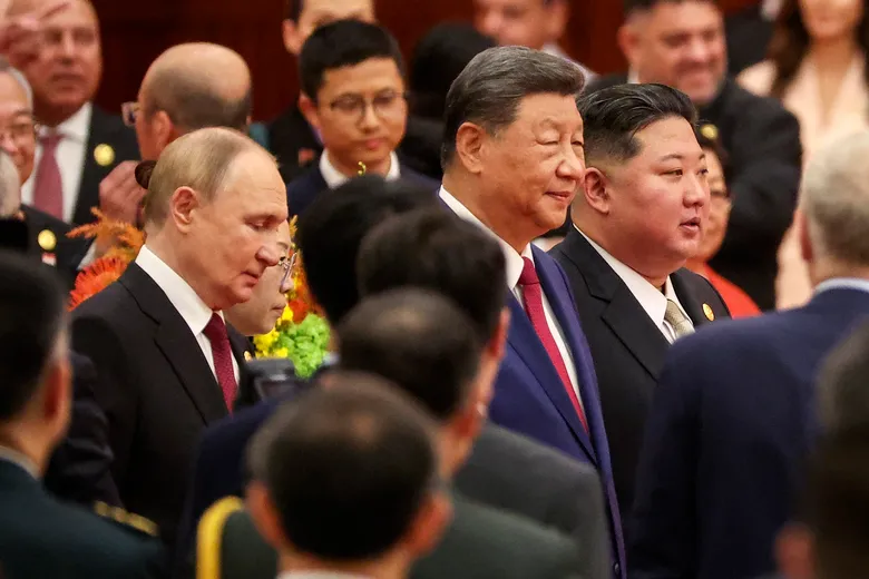 Путін, Сі Цзіньпін і Кім Чен Ин уперше публічно зустрілися. Трамп попросив передати привіт