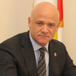 Труханов, втрачаючи вплив в Одесі, почав наступ на президентську вертикаль,…