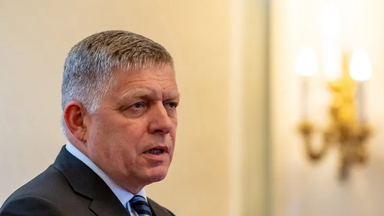 Фіцо заявив, що Путін нібито готовий зустрітися з Зеленським поза межами Москви