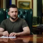 Зеленський підписав закон про військовослужбовців, нагороджених «Хрестом військової заслуги»: що…