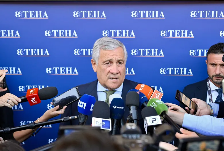 Перемир'я в Україні може не настати до Різдва – глава МЗС Італії