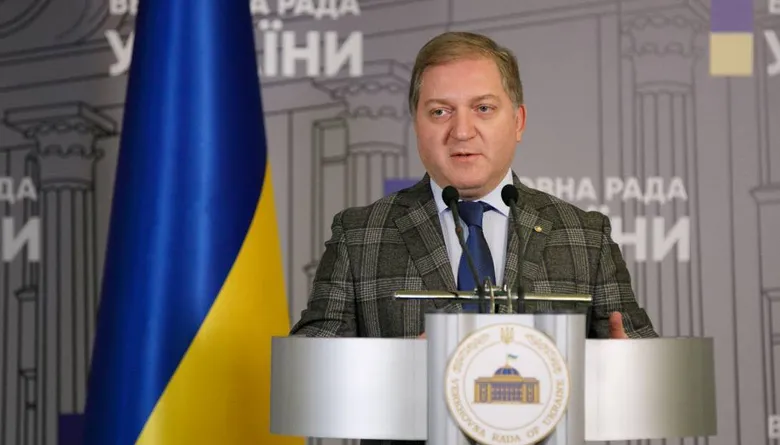 Колишній євродепутат брав хабарі від екснардепа Волошина за проросійські заяви в Європарламенті