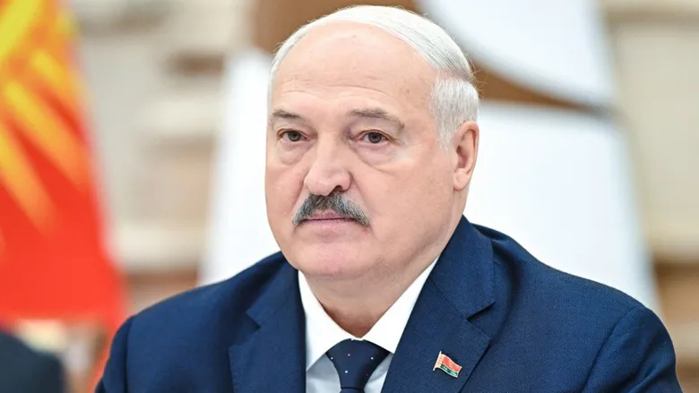 Борт Лукашенка в прольоті: пояснення авіаексперта, що насправді Трамп зробив для Белавіа