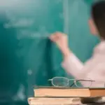 Навантаження та низькі зарплати: лише 13% вчителів в Україні відчувають…